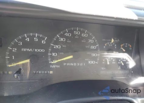 1997 Chevrolet C1500 Fleetside W/T из США, поврежденный, VIN 1GCEC14W6VZ138243